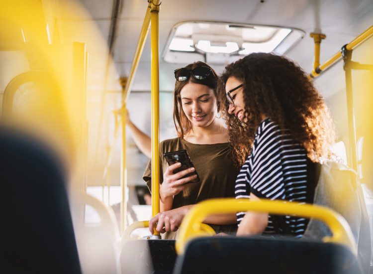 Fahrgäste beantworten Fahrgastbefragungen via Smartphone