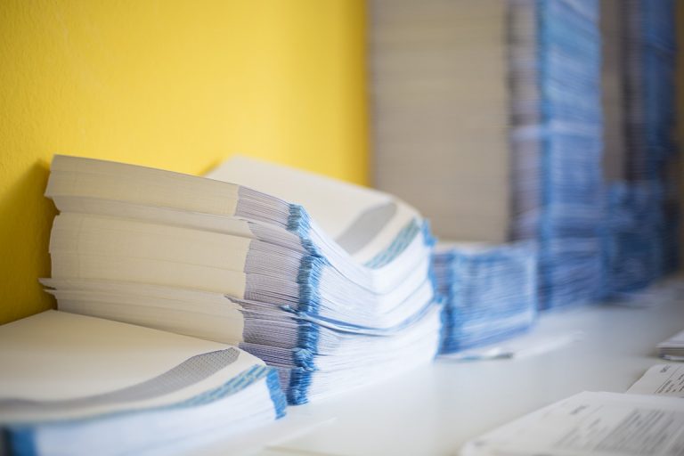 Vorbereitung der Testsendungen im Lettershop Vorbereitung der Testsendungen im Lettershop